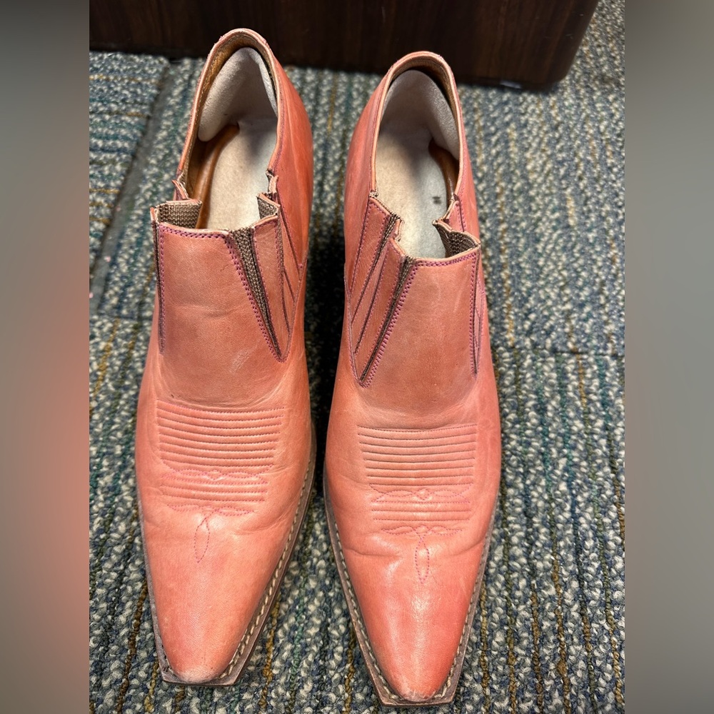 Super cute pinkish ankle cowgirl boots